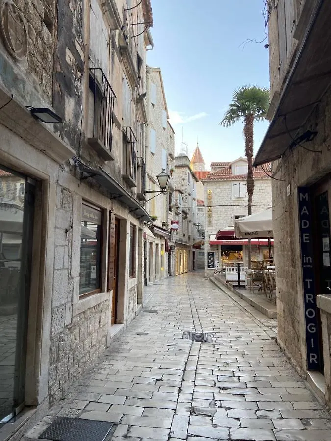 Apartment Dragazzo Room Trogir