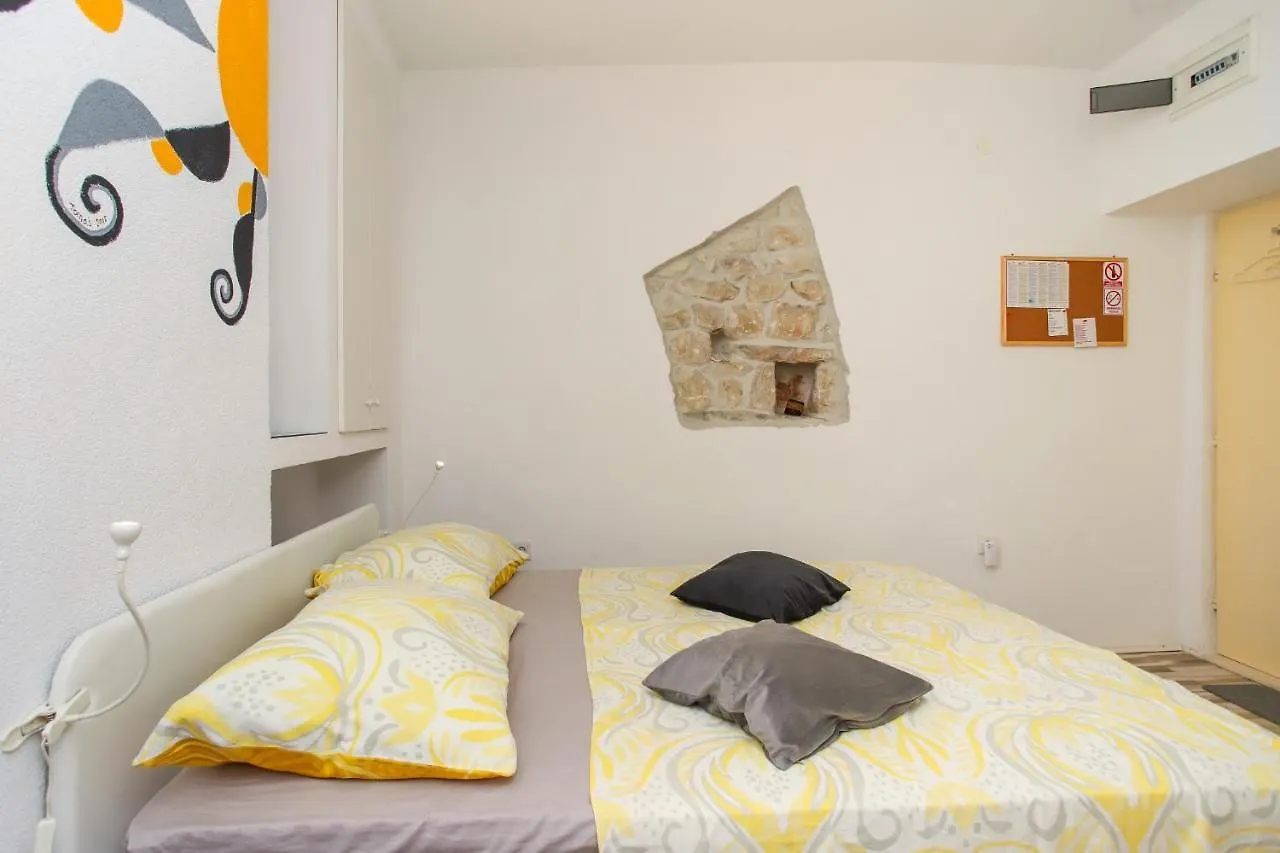 Apartment Dragazzo Room Trogir