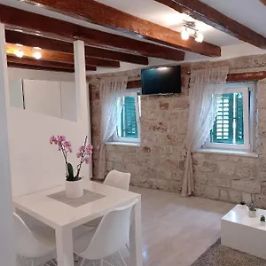 Apartment Makala, Trogir