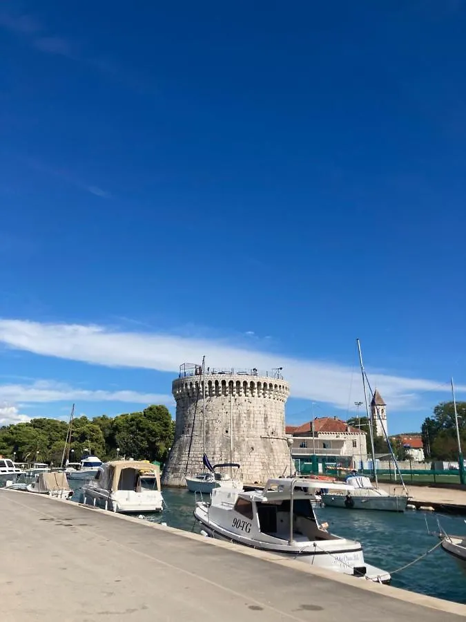 Dragazzo Room Trogir 0*,  Croatia